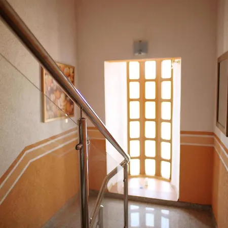1 Bedroom Front In