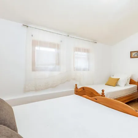 1 Bedroom Front In 파자나