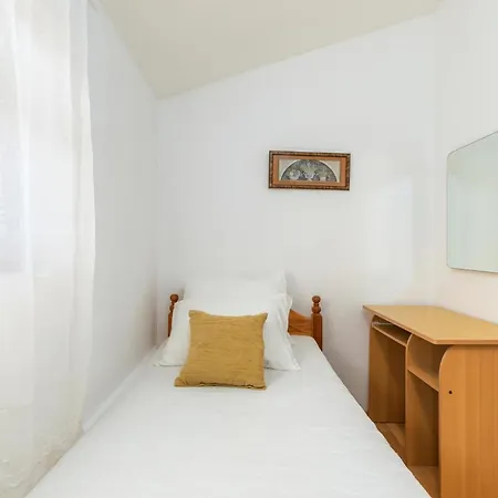 1 Bedroom Front In * 파자나